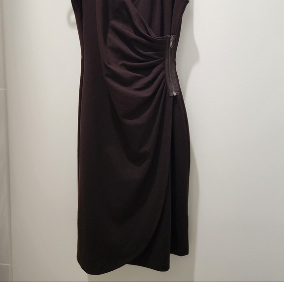 Kenneth Cole New York sz XS deep chocolate sheath dress. Crossed front w zip - Picture 3 of 8